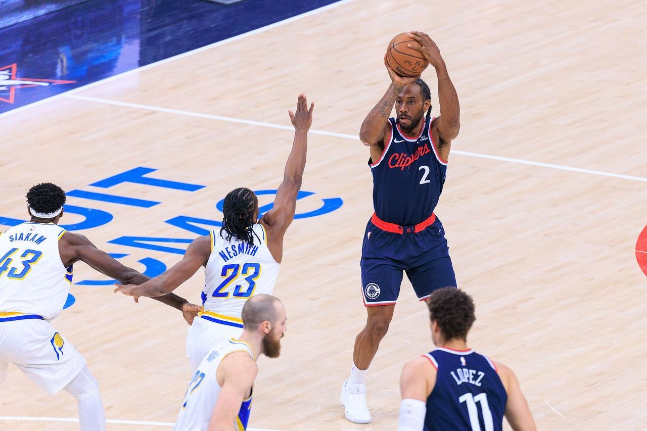 开云登录-快船23分大胜步行者，伦纳德3节创队史第二神迹！2换5交易赚疯了